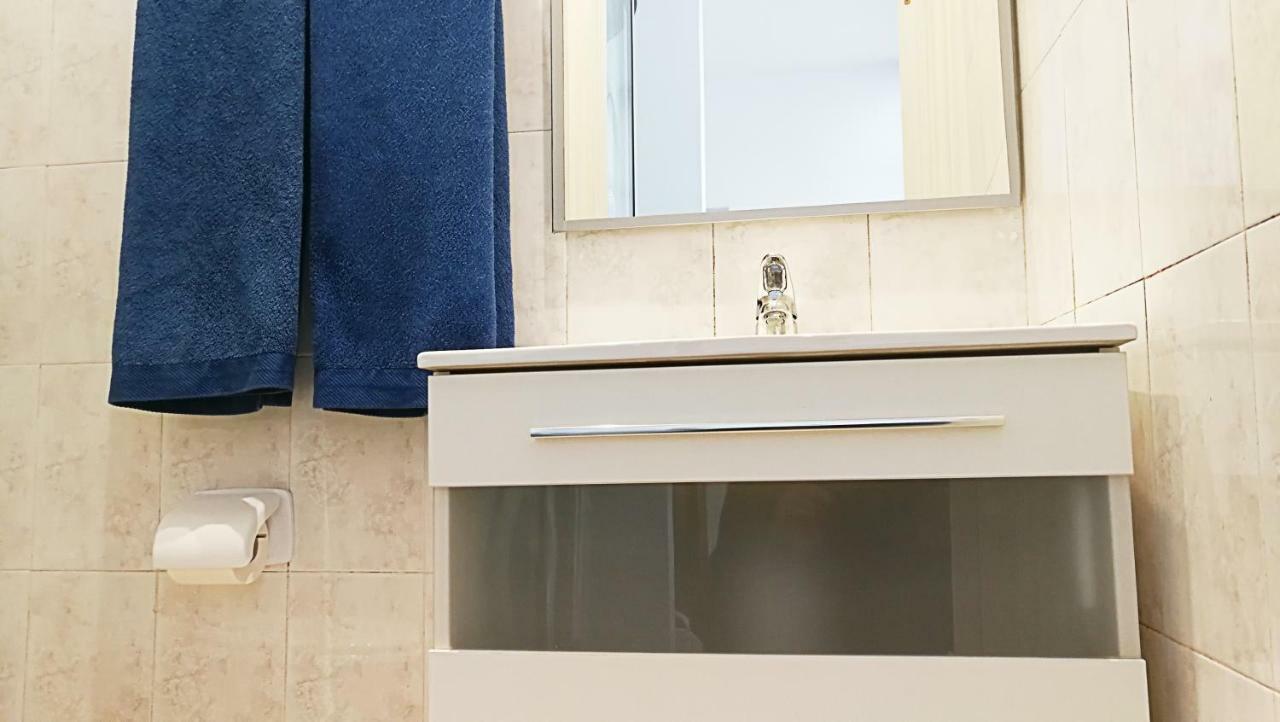Апартаменти Apartamento Barcelona 10 Салоу Екстер'єр фото