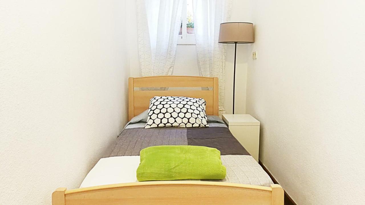 Апартаменти Apartamento Barcelona 10 Салоу Екстер'єр фото