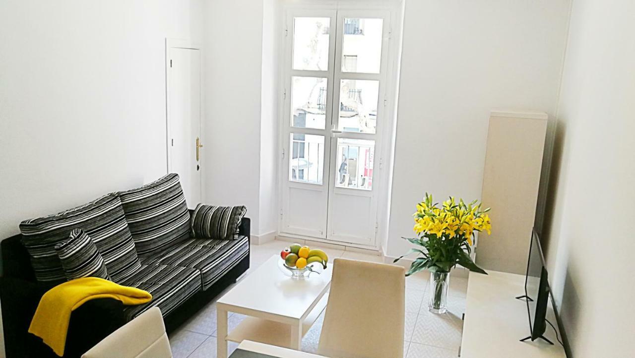 Апартаменти Apartamento Barcelona 10 Салоу Екстер'єр фото